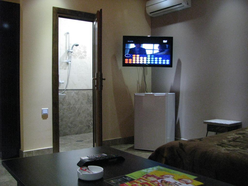 Princ Plaza Hotel Erivan Oda fotoğraf