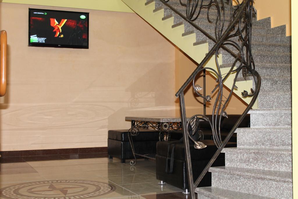 Princ Plaza Hotel Erivan Oda fotoğraf