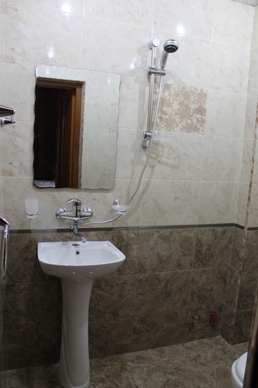 Princ Plaza Hotel Erivan Oda fotoğraf