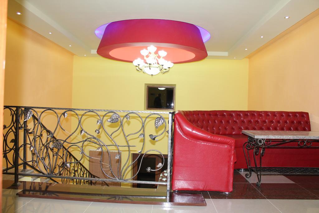 Princ Plaza Hotel Erivan Oda fotoğraf